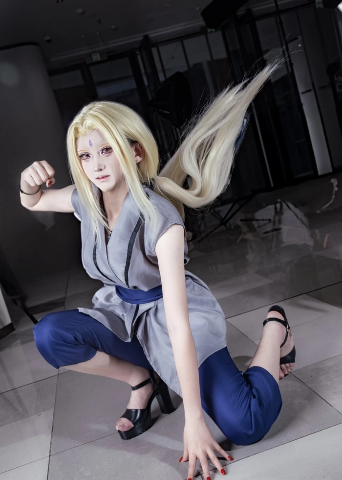 Ảnh Tsunade cosplay với vẻ đẹp trưởng thành cuốn hút