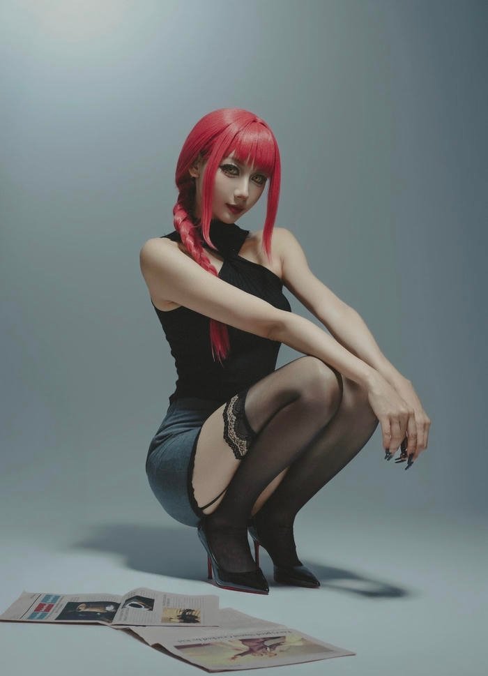 Ảnh gái xinh cosplay nhân vật anime xuất hiện đầy tự tin trước ống kính