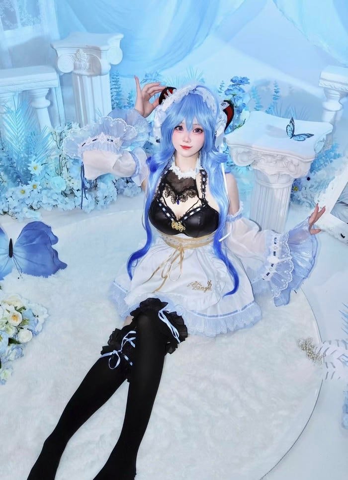 Bức ảnh cosplay ganyu làm tổng thể trở nên cuốn mắt