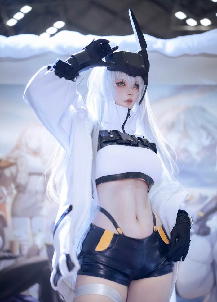 Bức ảnh sexy anime cosplay khép lại bằng hình ảnh mê hoặc