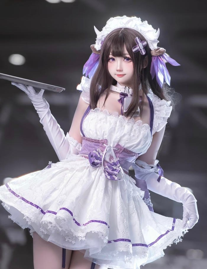 Bức hình cosplay bò sữa mang cảm giác khiêu gợi rất trực diện