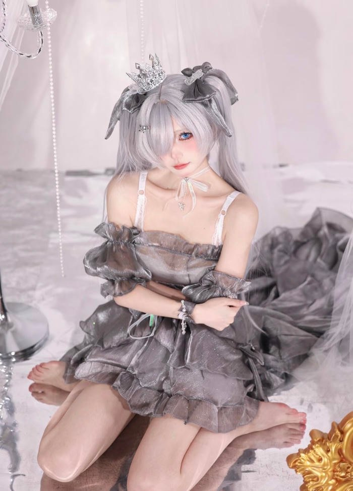 Bức hình gái xinh cosplay nhân vật anime cho thấy vẻ ngoài thu hút