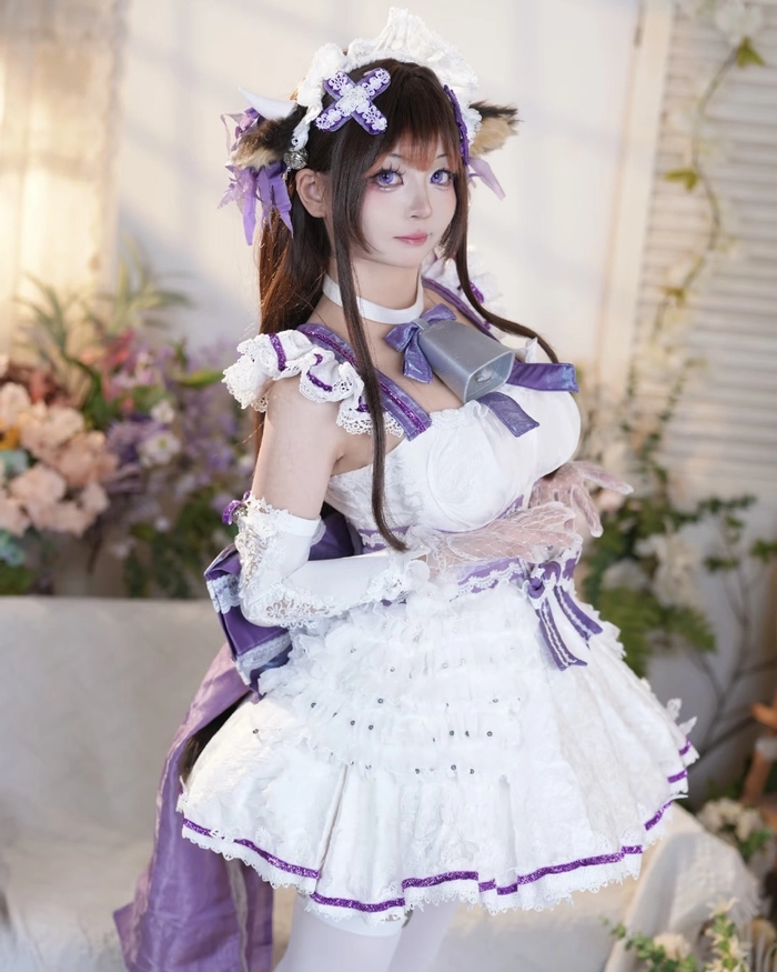 Hình ảnh cosplay bò sữa cùng trang phục nữ tính