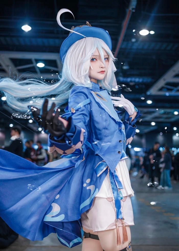 Hình ảnh furina cosplay lan tỏa cảm giác trong trẻo