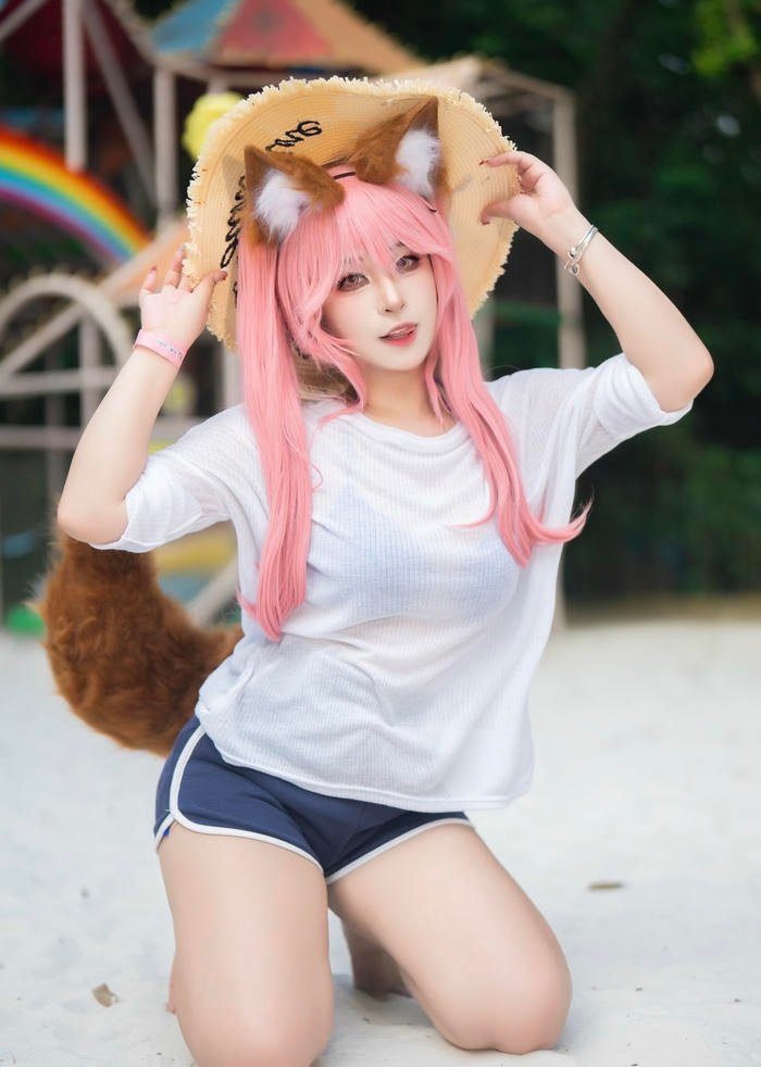 Hình ảnh gái xinh cosplay nhân vật anime ghi lại vẻ đẹp rất bắt mắt