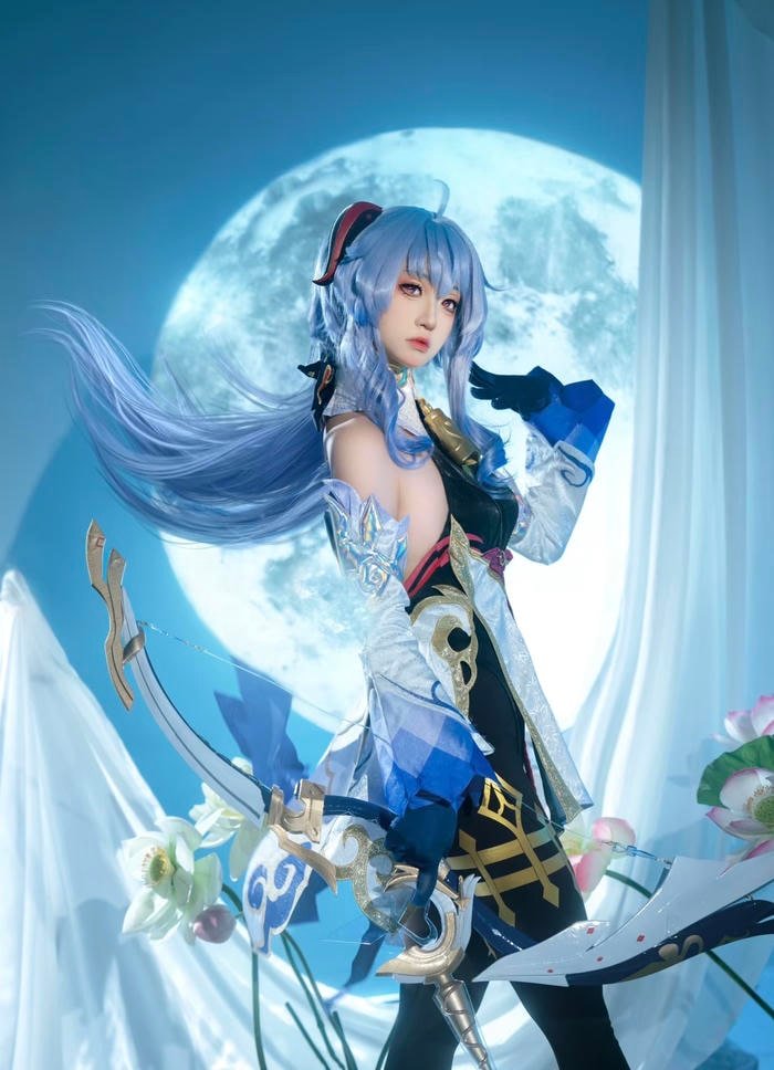Hình cosplay ganyu kết hợp nét đáng yêu cùng sức hút