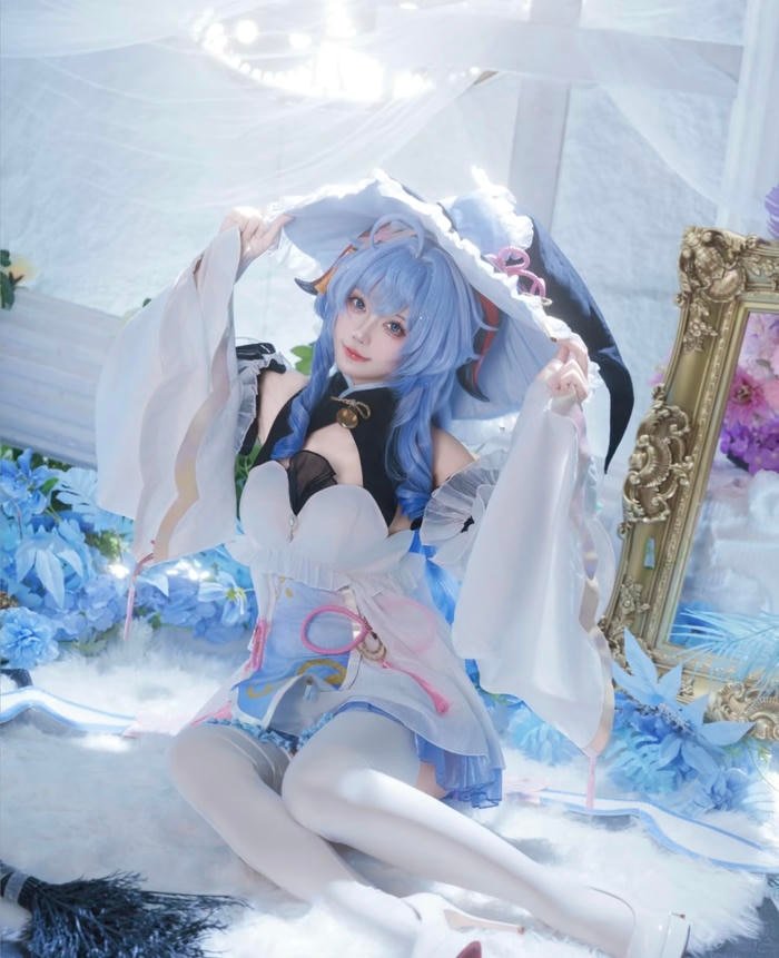 Hình cosplay ganyu tạo cảm giác thu hút tự nhiên