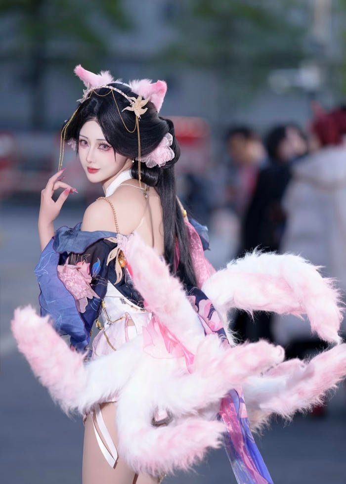 Hình sexy anime cosplay thể hiện sự hấp dẫn nổi bật