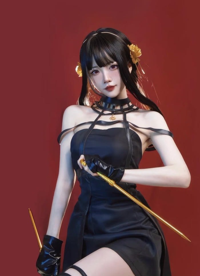 ảnh Yor Forger cosplay mới nhất