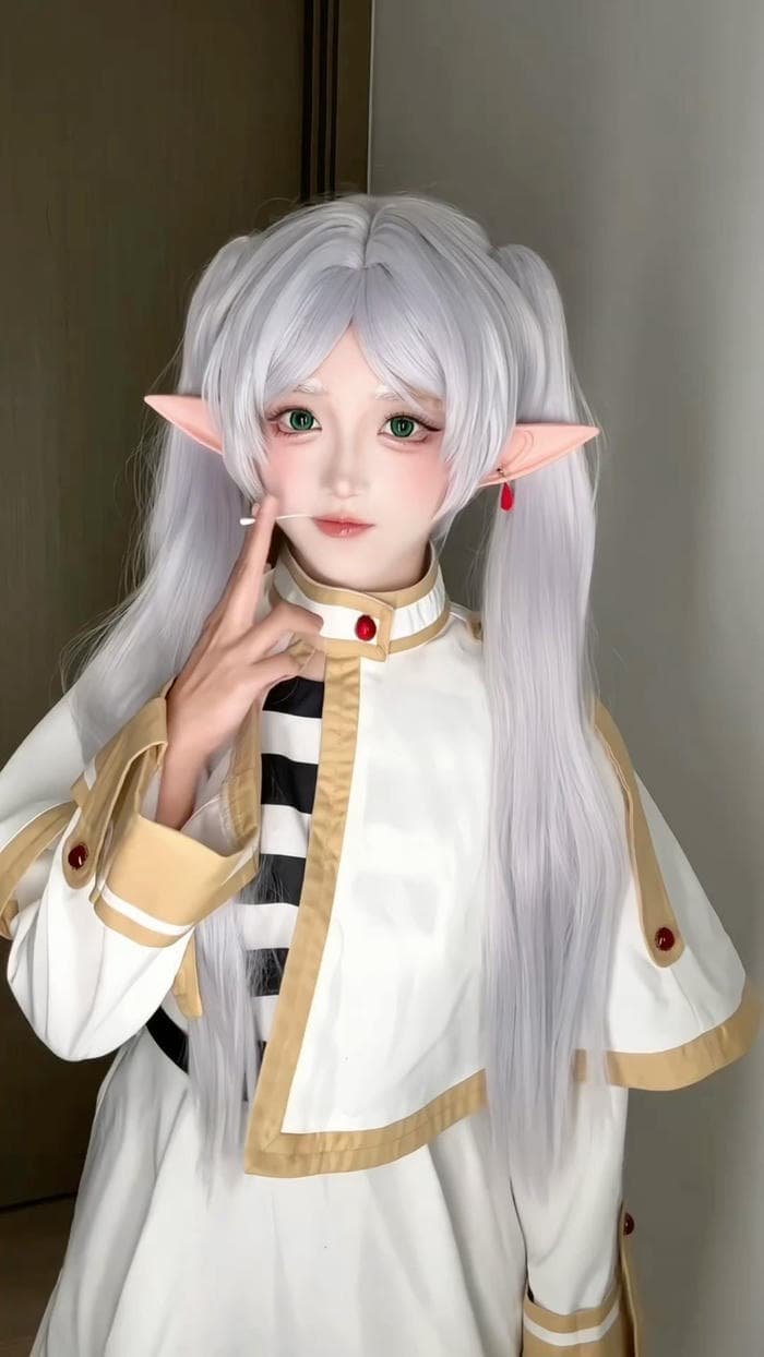 ảnh cosplay frieren nghệ thuật