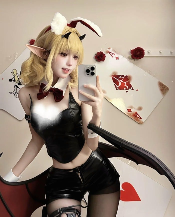 ảnh cosplay halloween dễ thương