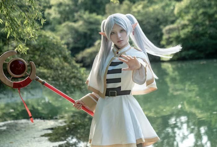 cosplay frieren bản chuẩn