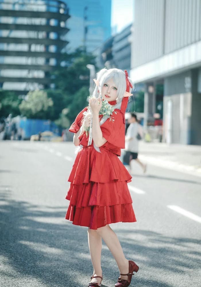 cosplay frieren concept nghệ thuật