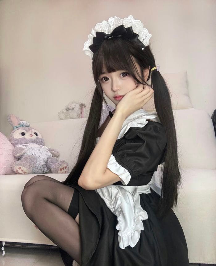 cosplay maid xinh