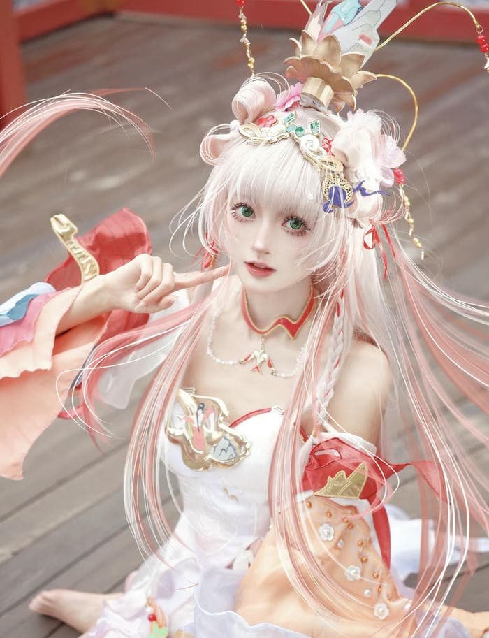 cosplay phong cách hiện đại