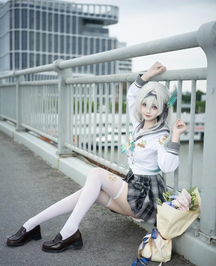 gái xinh cosplay nhân vật anime ngoài đời