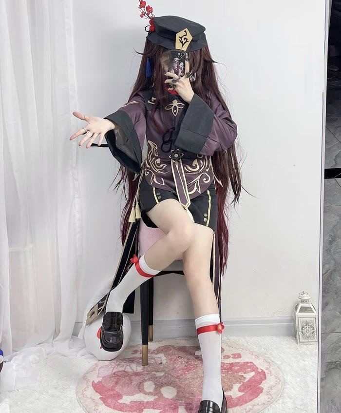 nữ sinh cosplay Kurumi ấn tượng