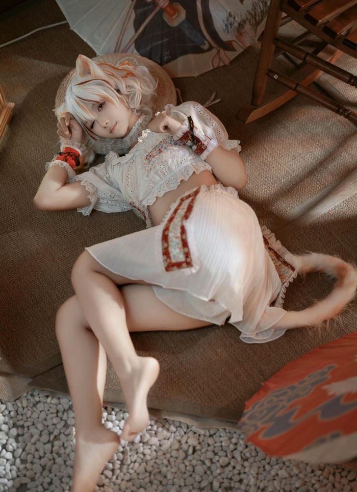 phong cách hóa trang mèo tinh tế