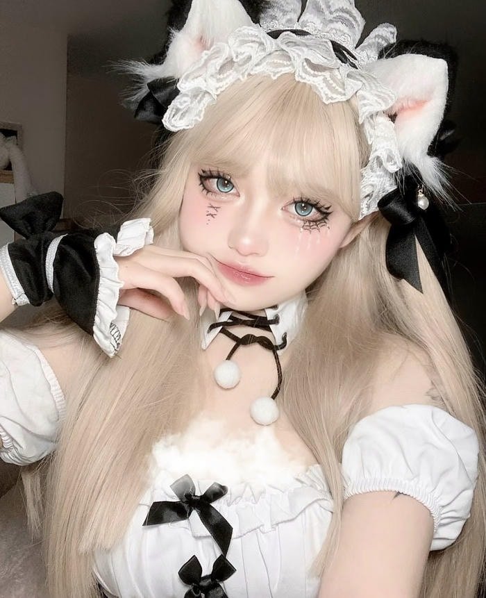 tấm ảnh cosplay maid thanh lịch