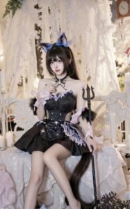 trang phục cosplay chiến binh
