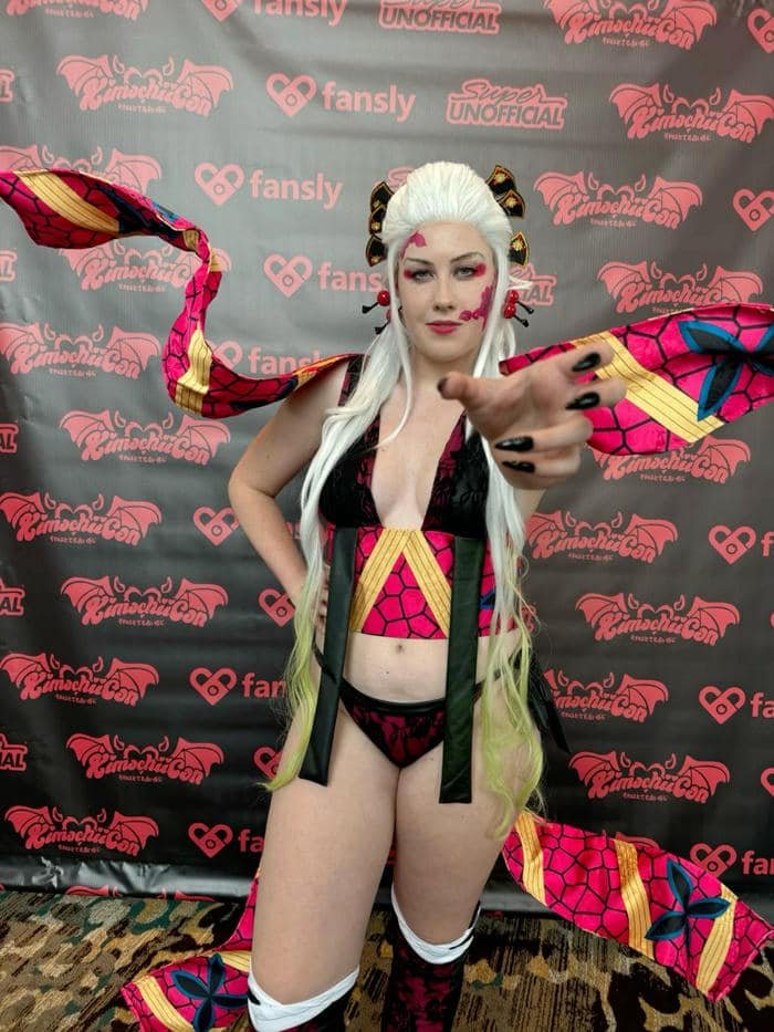 Ảnh cosplay daki thần thái anime