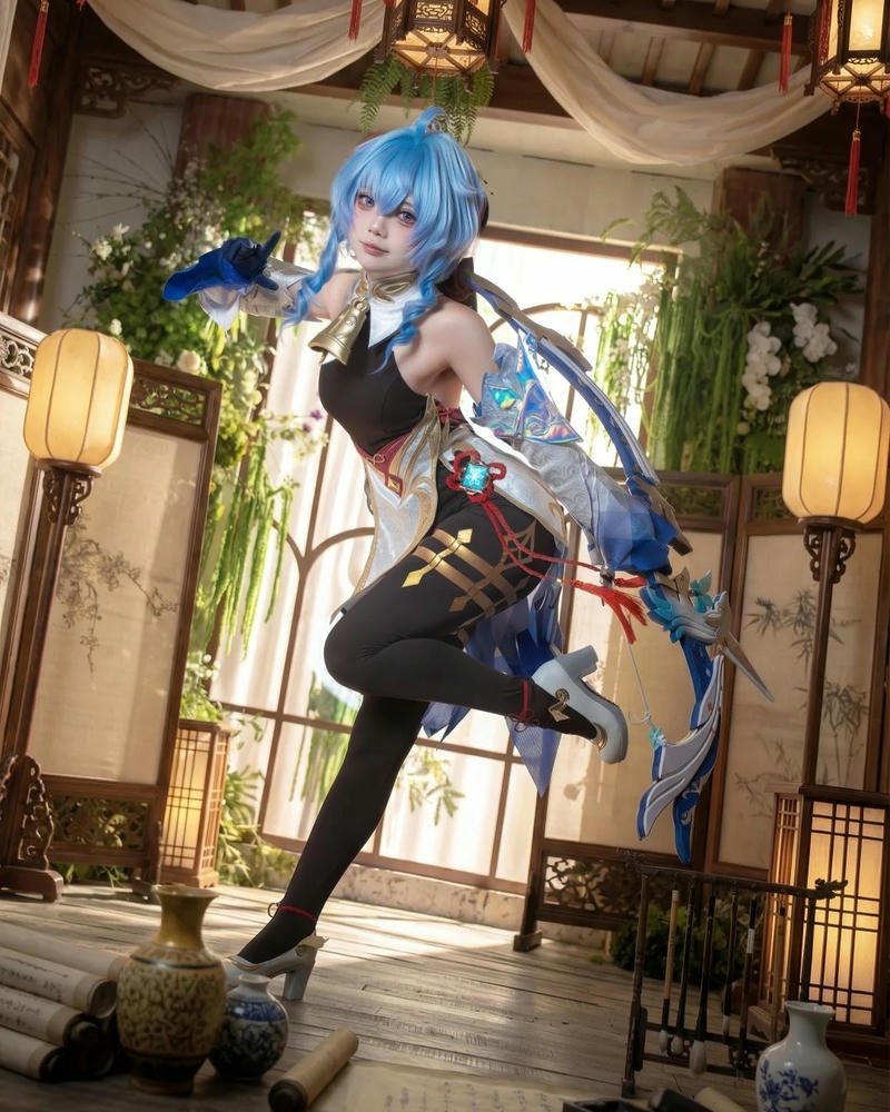 Ảnh cosplay ganyu tóc xanh dài cầm cung tên cực ngầu