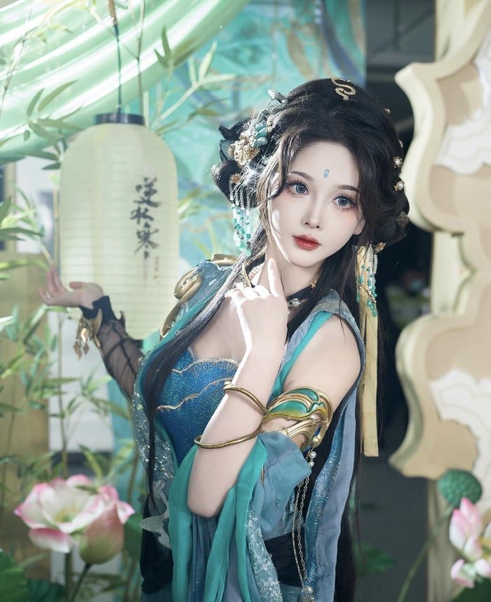 Ảnh cosplay trung quốc biểu cảm dịu dàng