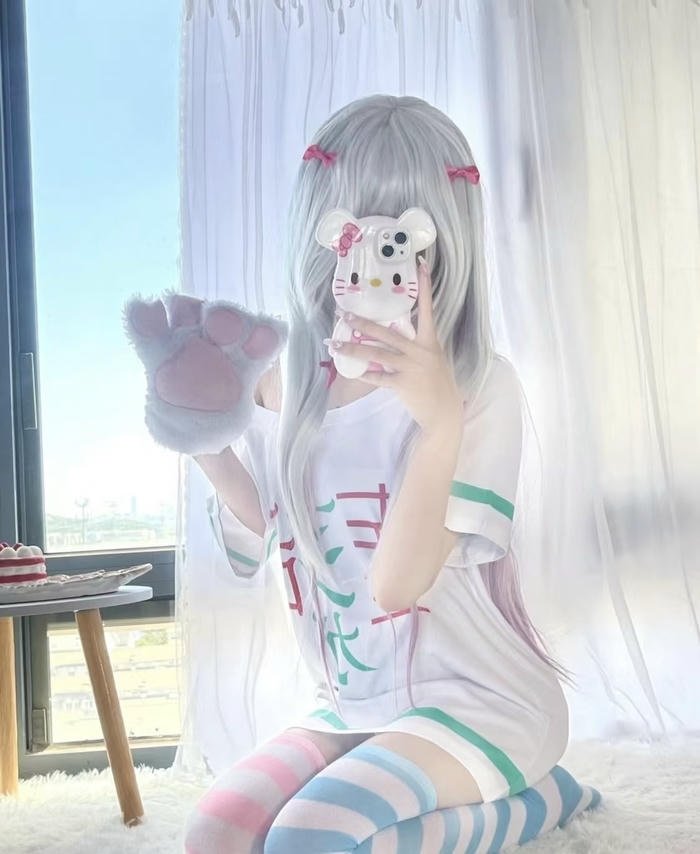 Ảnh sagiri cosplay phong thái ngây thơ