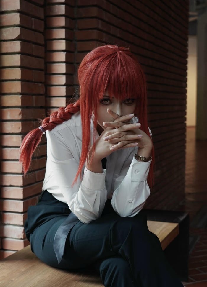 Bức ảnh makima cosplay ánh nhìn sắc sảo