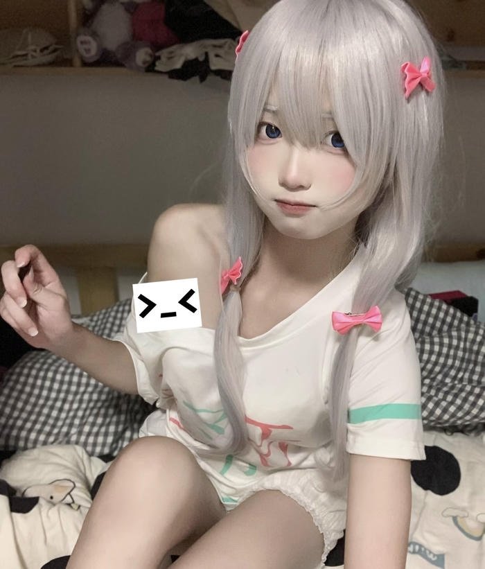 Bức ảnh sagiri cosplay cử chỉ dễ thương