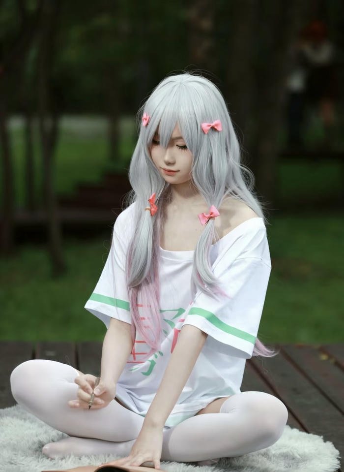 Bức ảnh sagiri cosplay nụ cười tươi