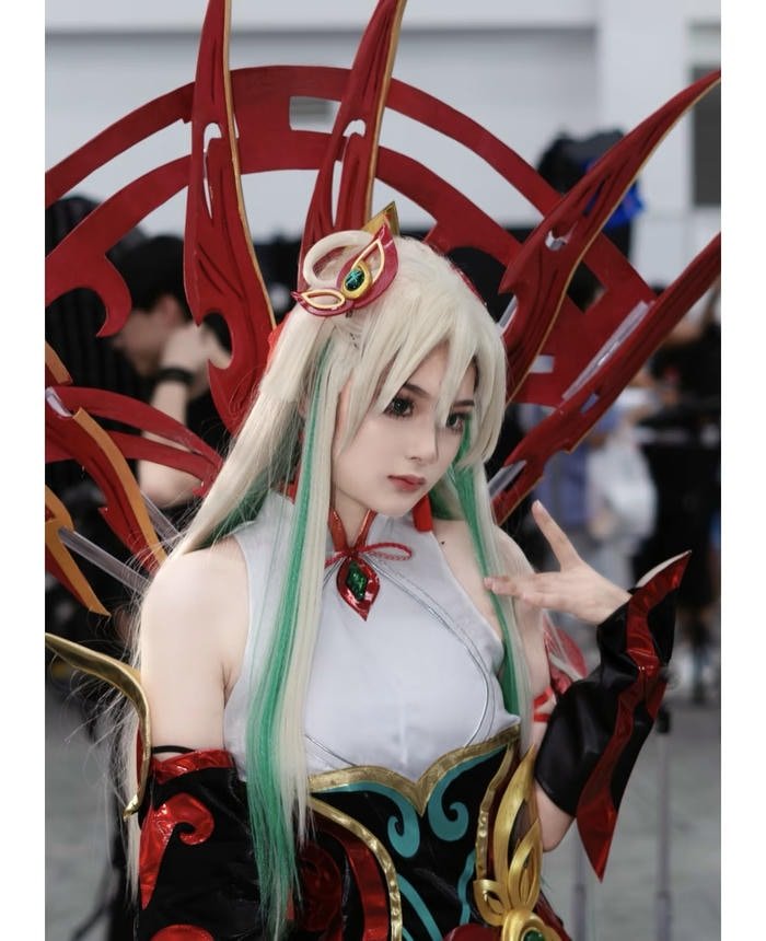 Bức hình irelia cosplay cử chỉ mạnh