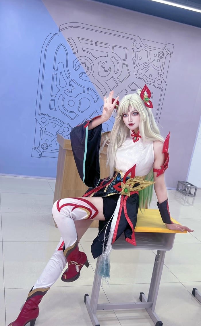 Bức hình irelia cosplay cử động linh hoạt