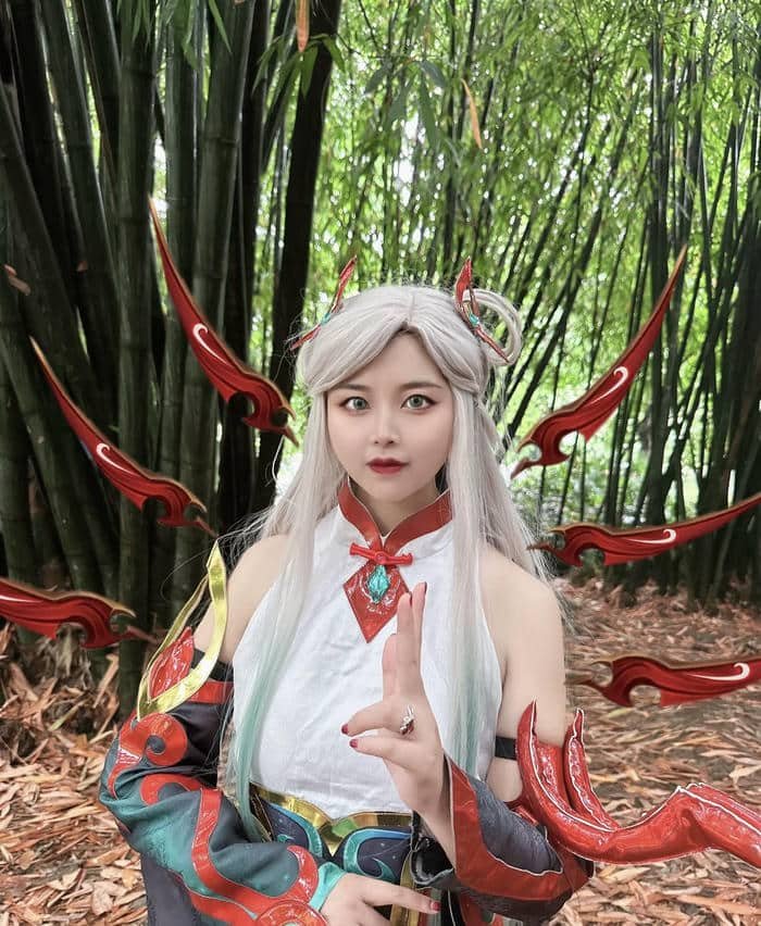 Bức hình irelia cosplay gương mặt cứng cáp