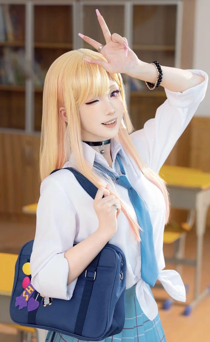 Hình ảnh cosplay nữ sinh dáng người thanh thoát