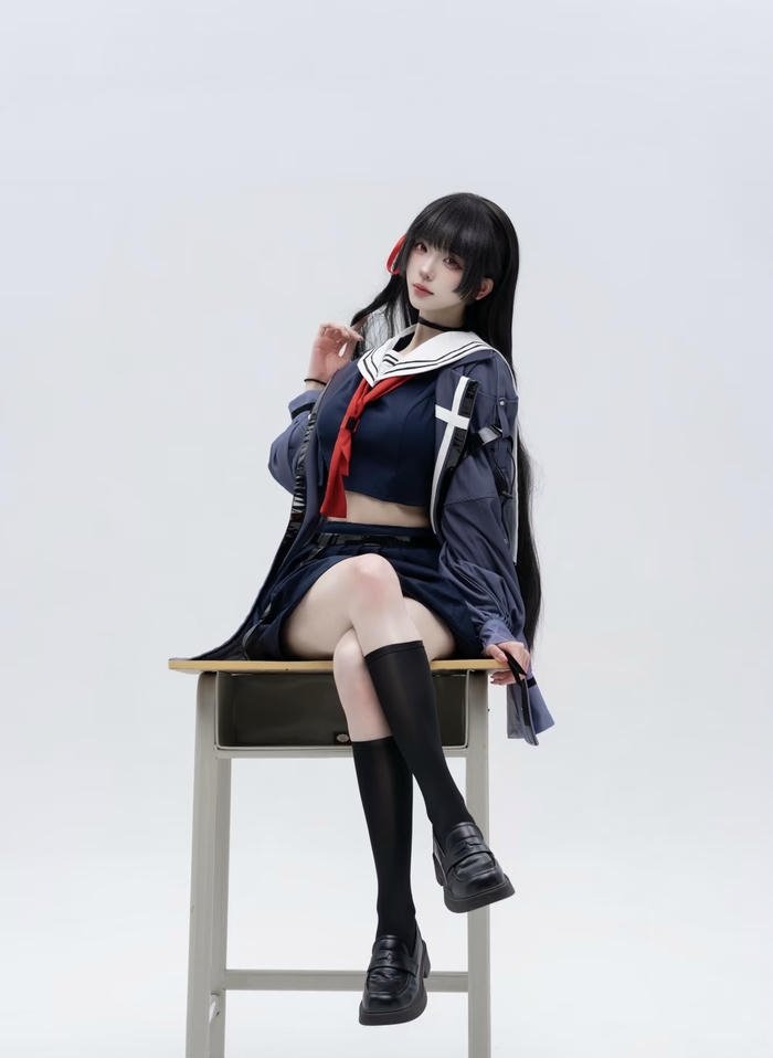 Hình ảnh cosplay nữ sinh phong thái năng động