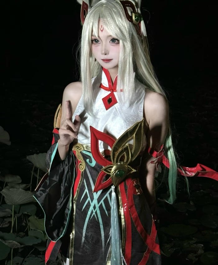 Hình ảnh irelia cosplay dáng người thon