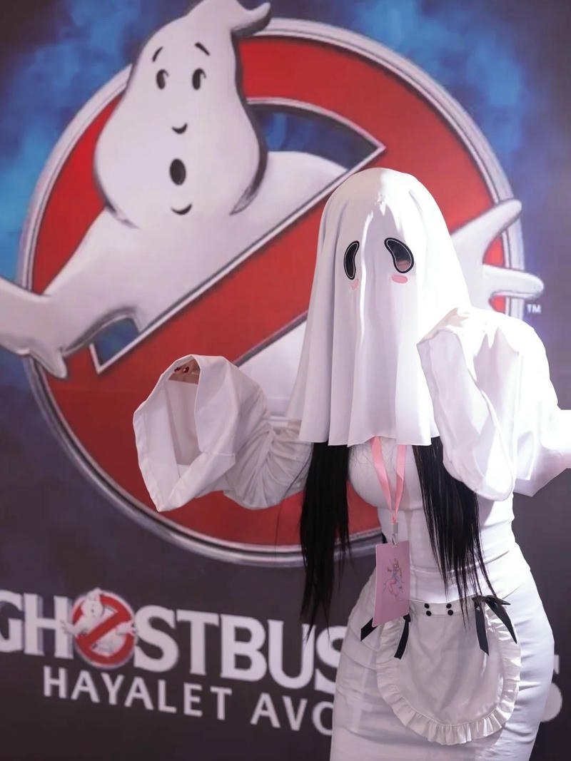 Trang phục ma biệt đội săn ma vui nhộn hài hước