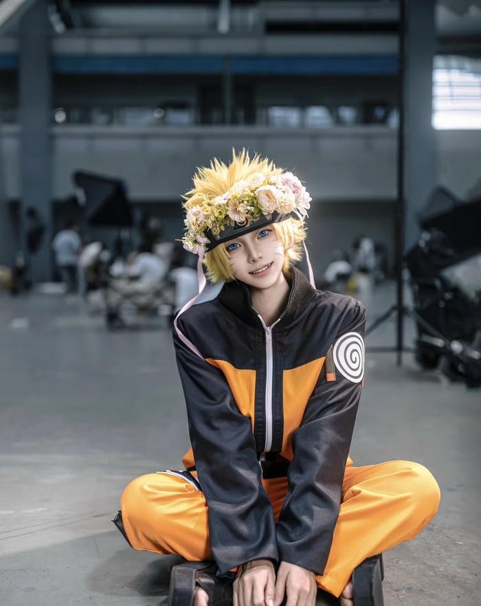 ảnh naruto cosplay phong thái tự tin