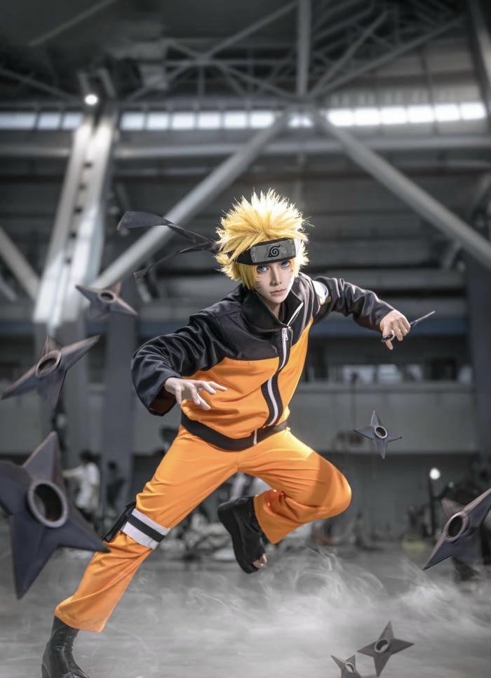 bức ảnh naruto cosplay biểu cảm cứng cỏi