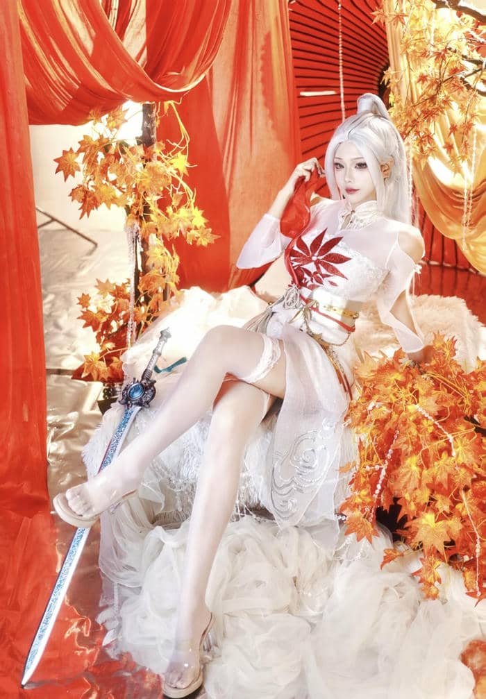cosplay trung quốc gái xinh tóc trắng