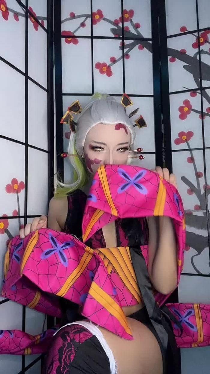 daki cosplay biểu cảm e thẹn