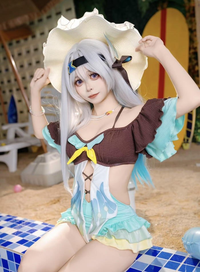 gái cosplay bikini dáng vẻ tự tin