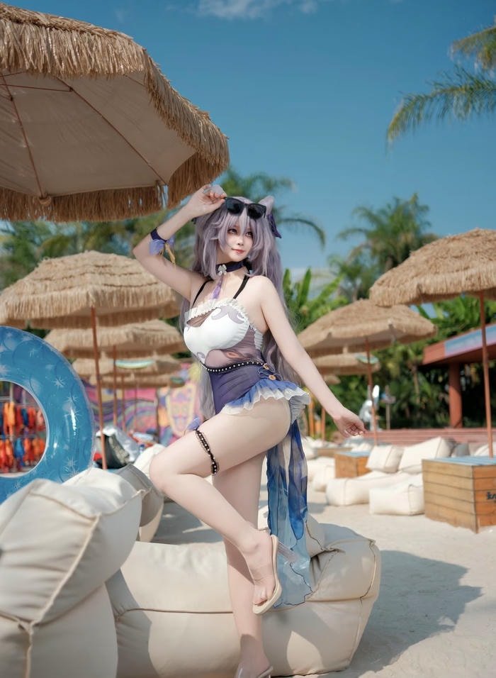 gái mặc bikini cosplay dịu dàng