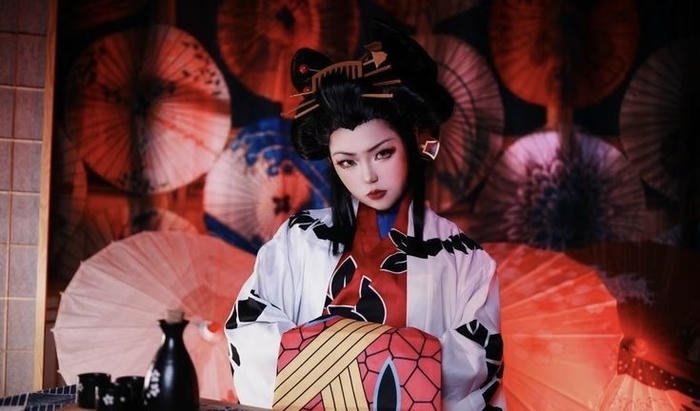 hình daki cosplay dáng đứng uyển chuyển