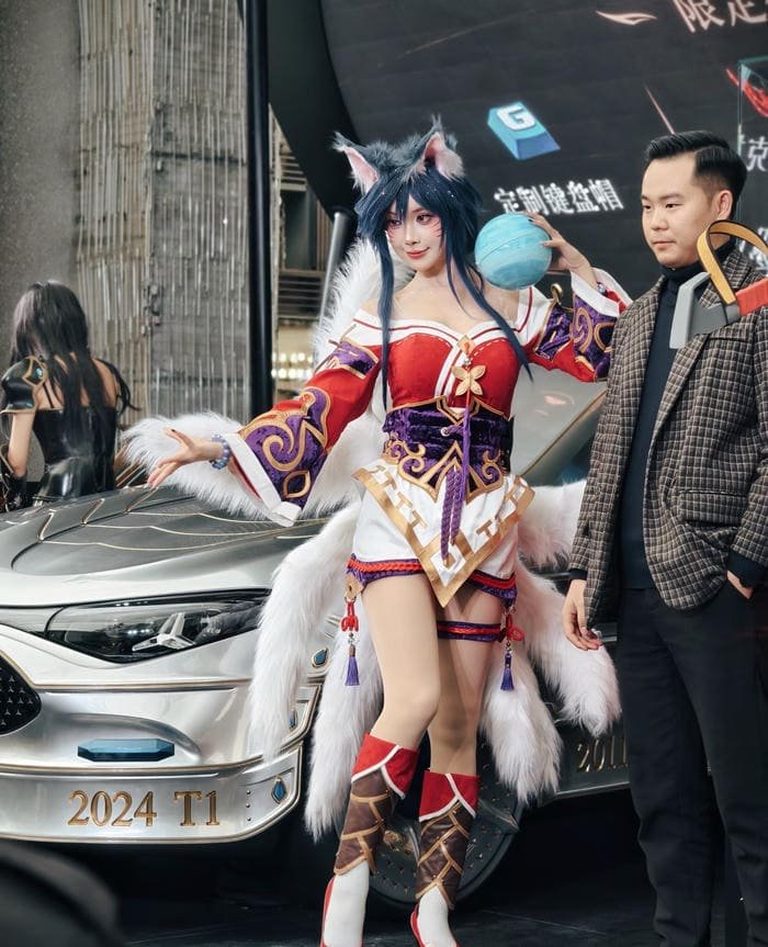 Ảnh cosplay ahri gương mặt tươi sáng