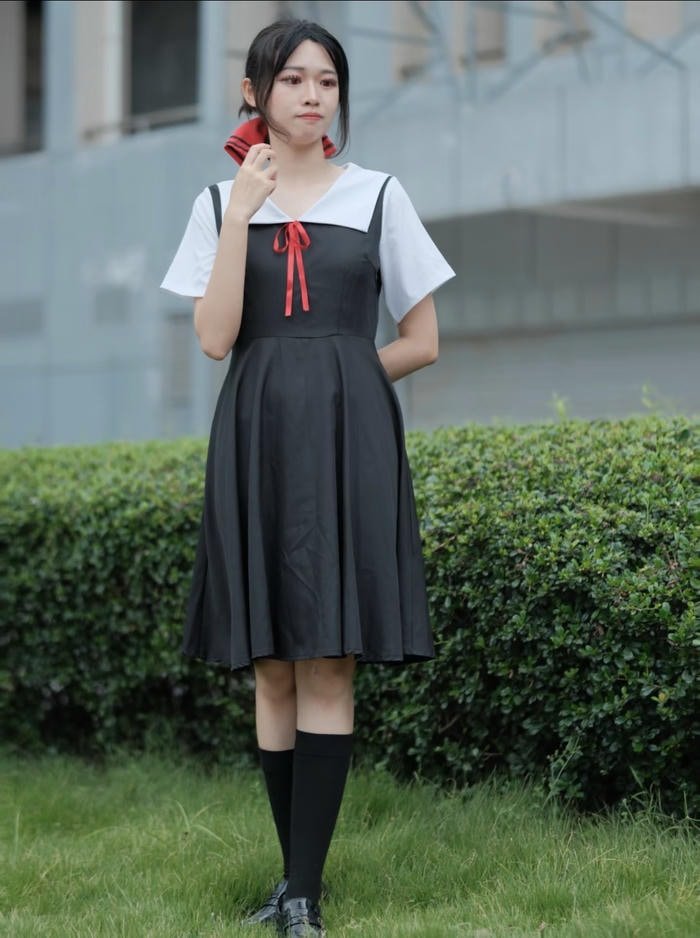 Ảnh kaguya cosplay ánh nhìn e lệ nhưng sắc sảo