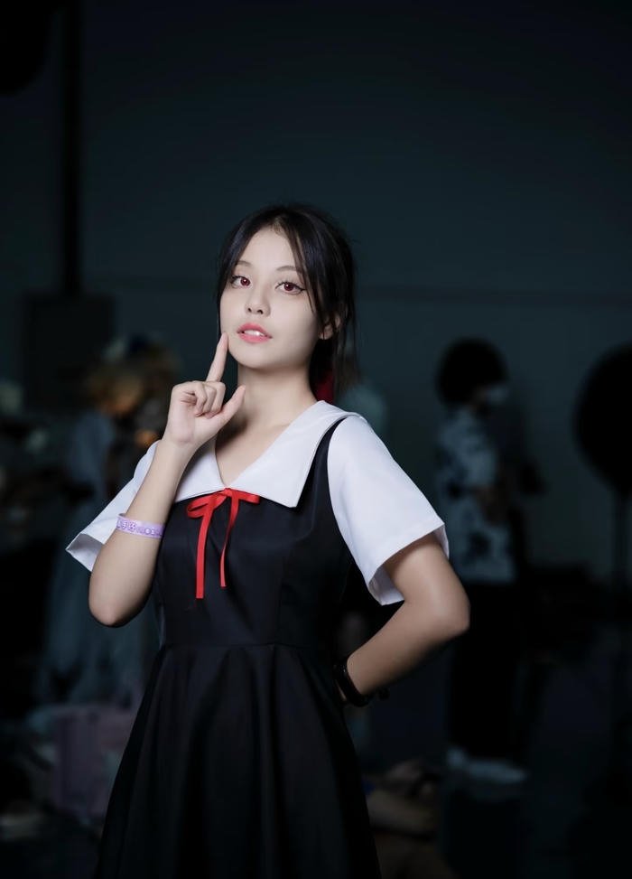 Ảnh kaguya cosplay thần thái tiểu thư quyền quý
