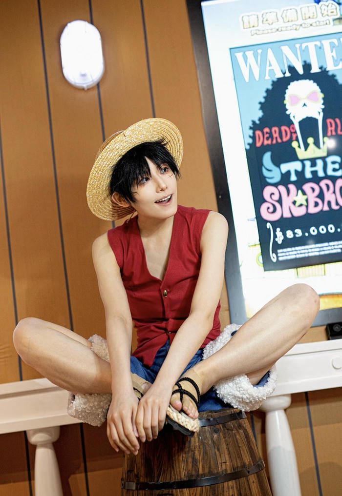 Ảnh luffy cosplay nụ cười rạng rỡ