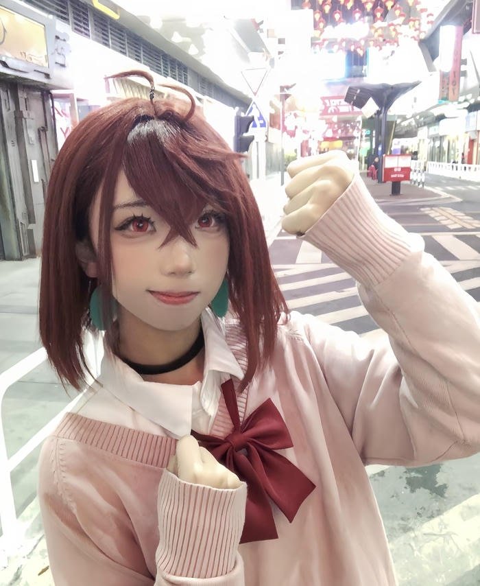 Ảnh momo cosplay ánh mắt trong sáng